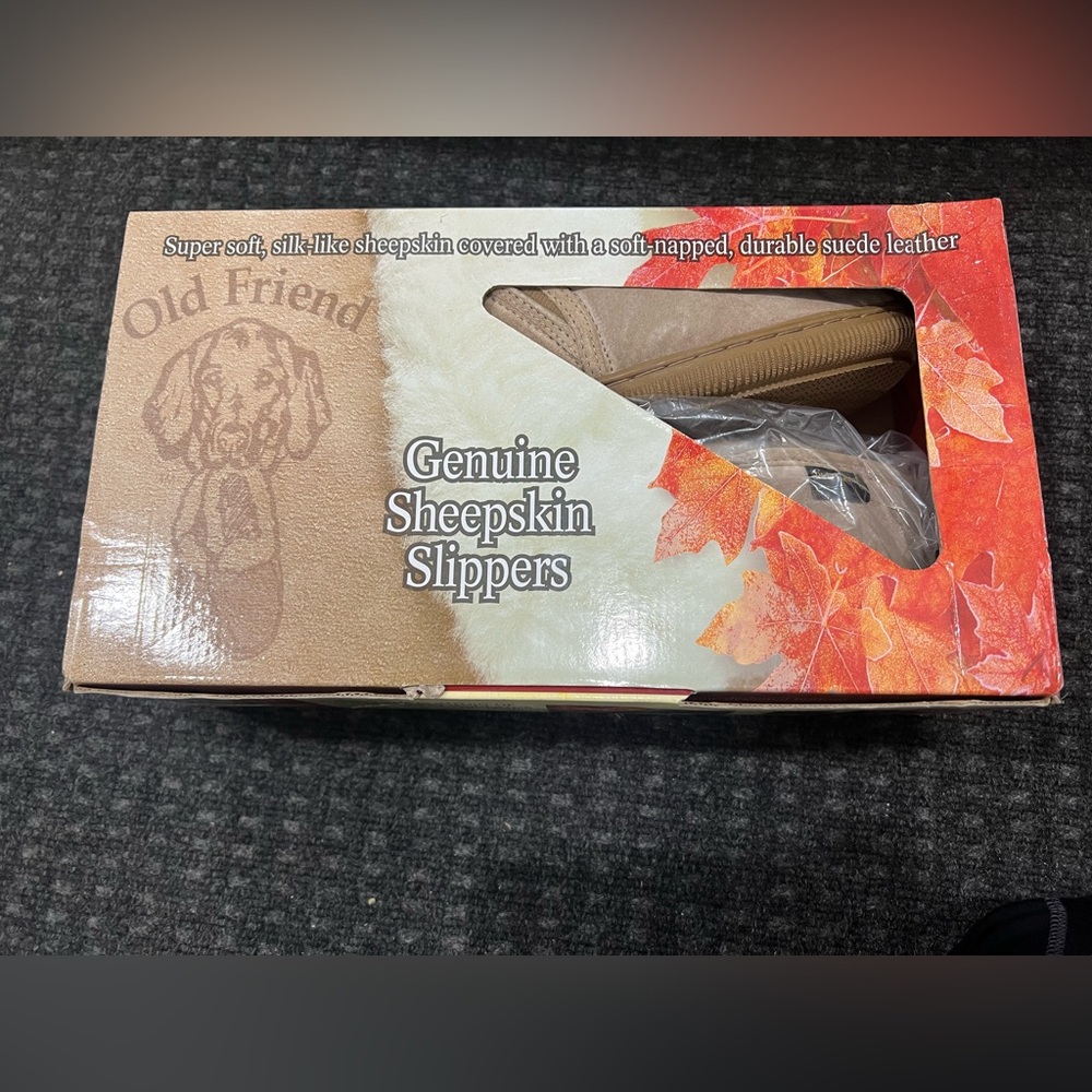 Old Friend Super Soft, silk-like sheepskin slippers, M12 (Wide)** BIG slippers
